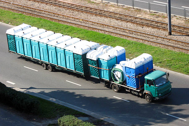 Best Portable toilet rental cost  in North Brooksville, FL
